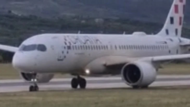 Split Avion Croatia Airlinesa izletio s piste tokom polijetanja