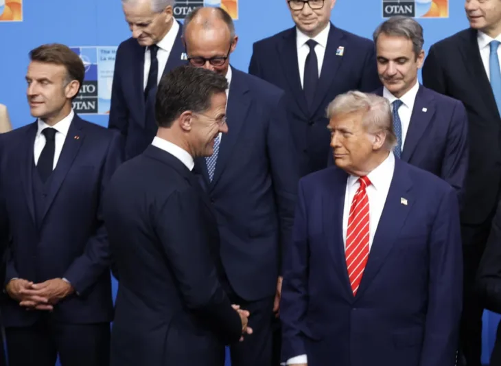 Donal Trump s celnicima NATO a