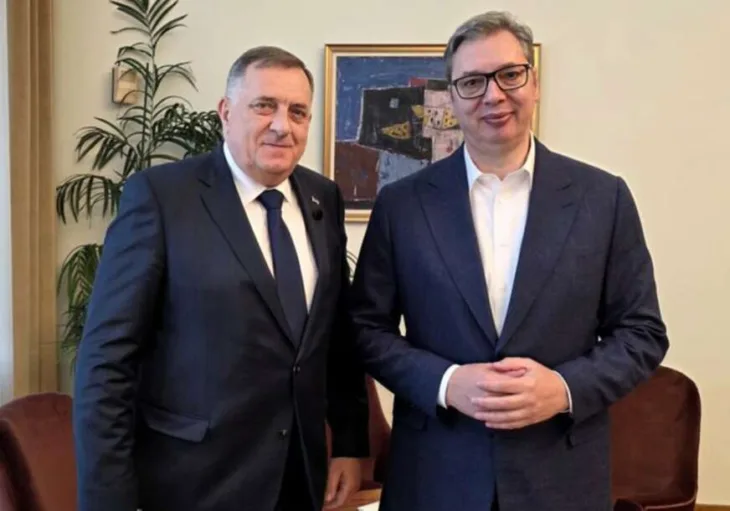 Milorad Dodik i Aleksandar Vucic 872x610