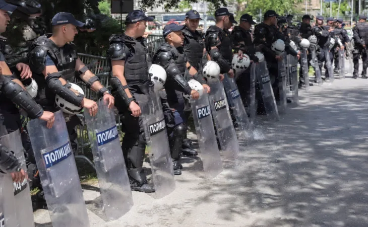 Srbija policija protesti