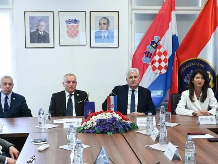 Covic u zagrebu s hrvatskim generalima