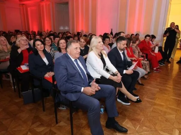 Dodik zeljka cvijanovic kandidat snsd a za predsjednistvo bih fdgfhgfjghk 6a2d47ce507f0
