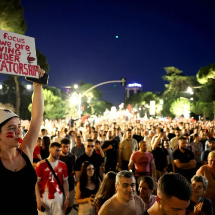 Albanija protesti