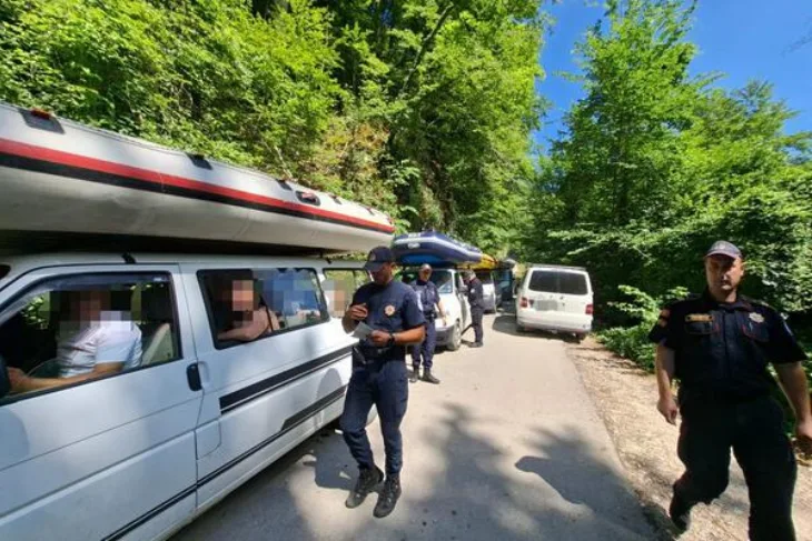 Kontrole na Tari: Crnogorska policija