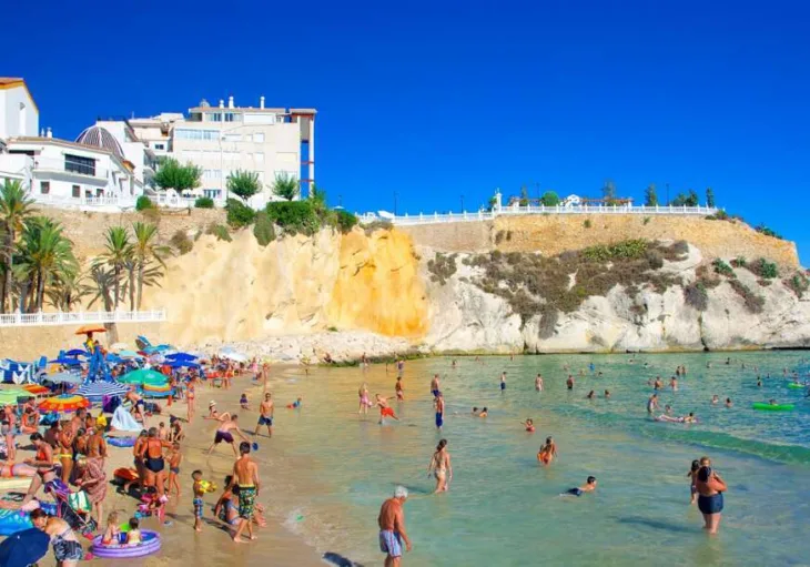 Plaza Benidorm 872x610