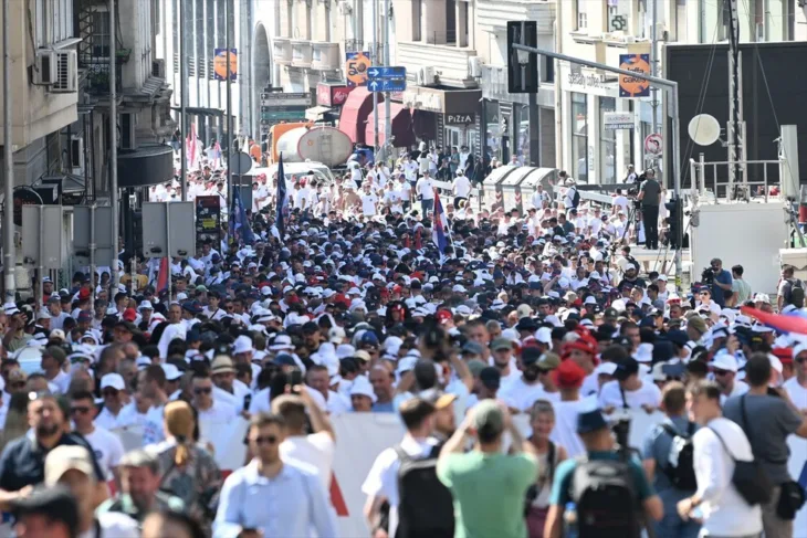 Srbija skup