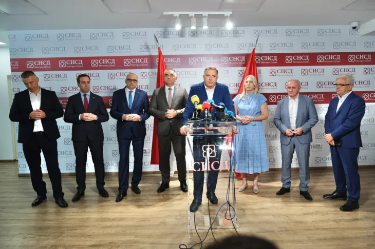 Dodik, Minic i Cvijanovic press