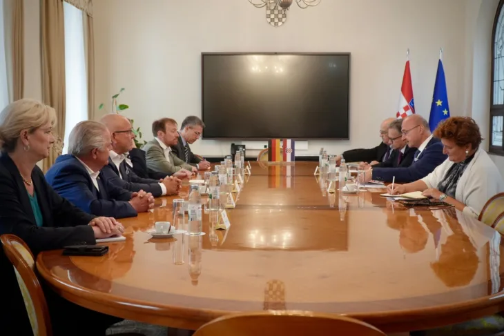 Gordan grlic radman budnestag zagreb sastanak