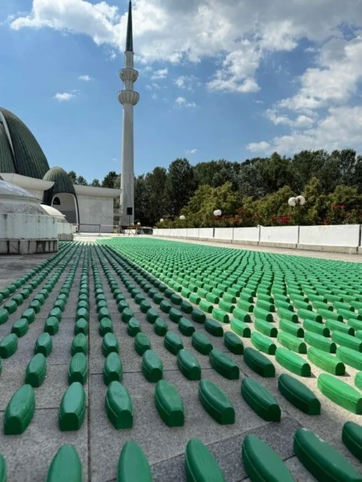 Zagreb islamski centar performans cijet srebrenice