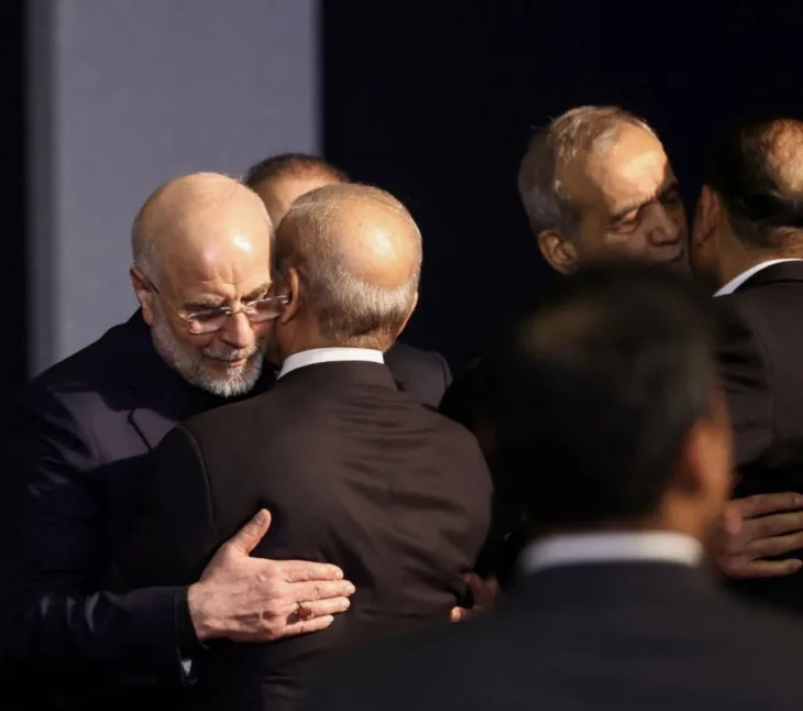 iran komemoracija khameneiu Qalibaf place