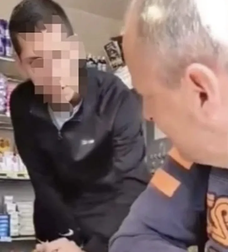 Banja luka radnik pumpe ismijavao momka