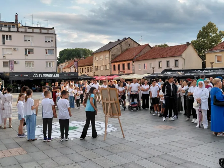 Livno srebrenica / fena