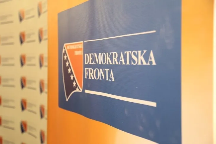 denokratska fronta