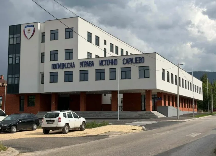 Policija pale 840x610