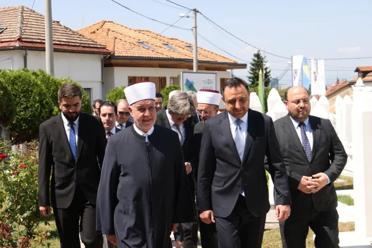 Husein ef Kavazovic i ambasador Republike Turske u Bi H Emin Akseki 1