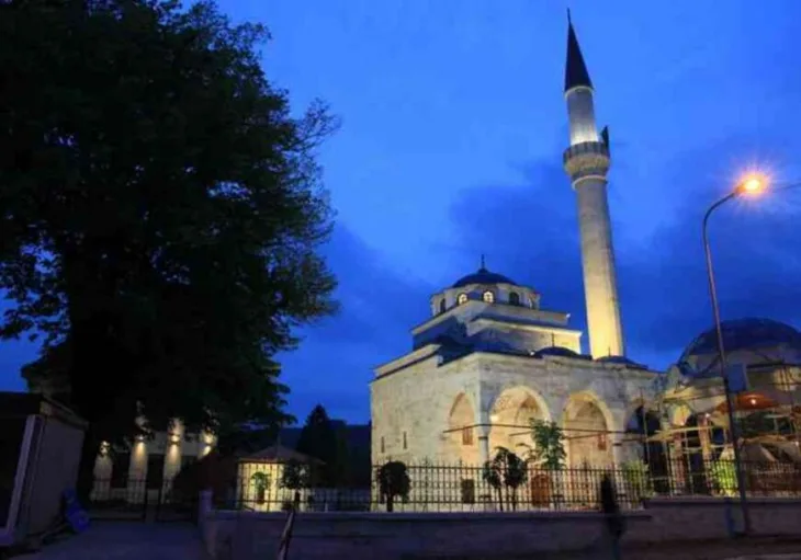 Ferhadija dzamija 872x610