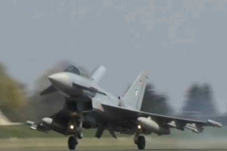 Americki avion