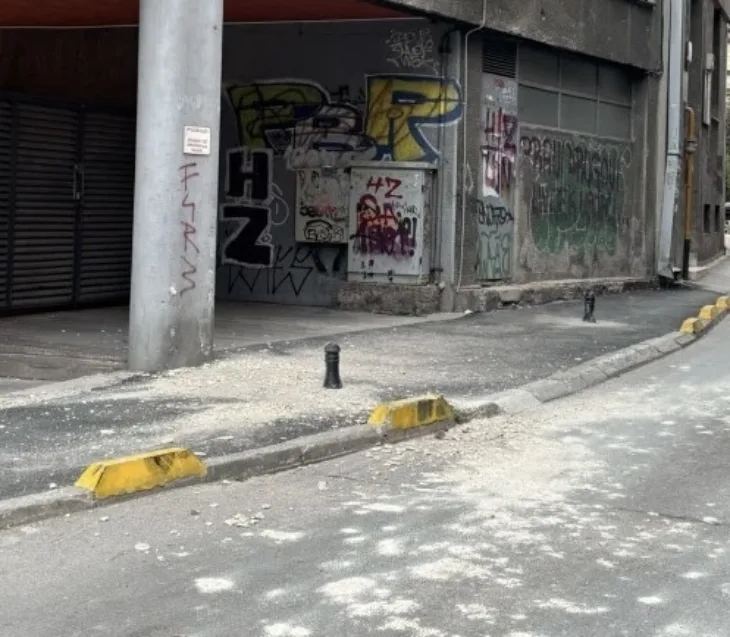 Sarajevo obrusavanje fasade