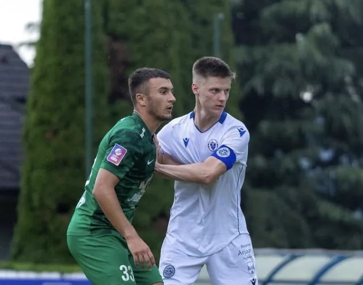 FK želejznicar i ukrajinski Karpaty