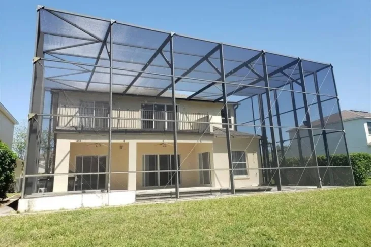 Rusija kuća čelični oklop protiv dronova