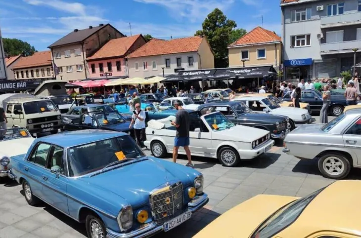Oldtimeri livno 872x576