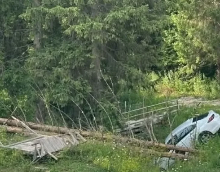 Bijambare auto u kanalu