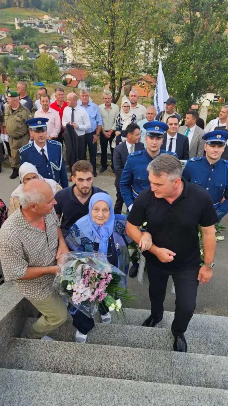 Zeljko komsic majka Izet nanic