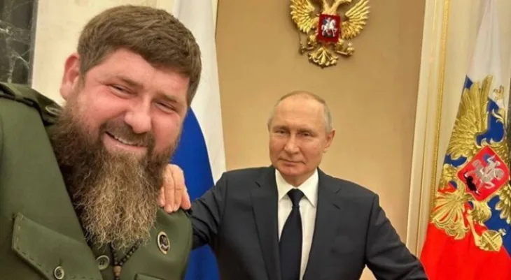 Kadirov i putin28620231 696x382
