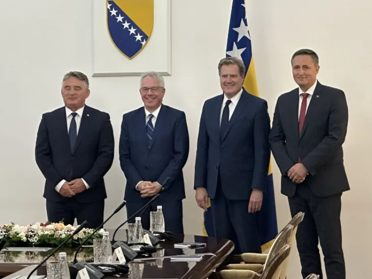 Americki kongresmen u predsjednistvu cvijanovic nije na sastanku cccs 64f1cf59a2b38
