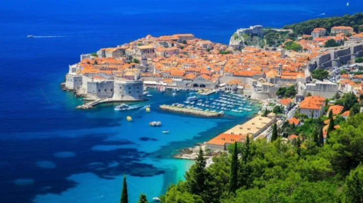 Dubrovnik overview xlarge 678x381 1