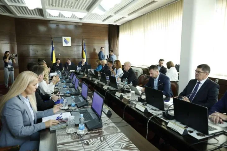 Vlada fbih septembar 2023 9712548b1ff751594048e2abb0a79d54 696x464