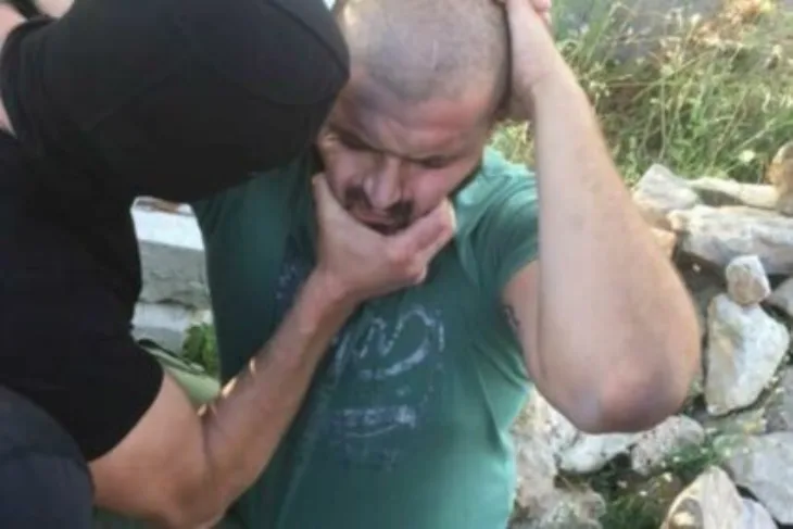 Policija muci uhapsene 427x285