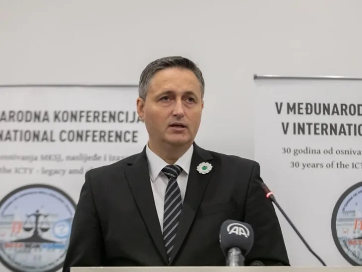 Denis Bećirović
