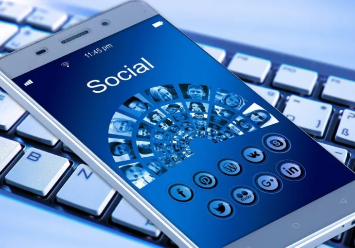 Telefon drustvene mreze facebook