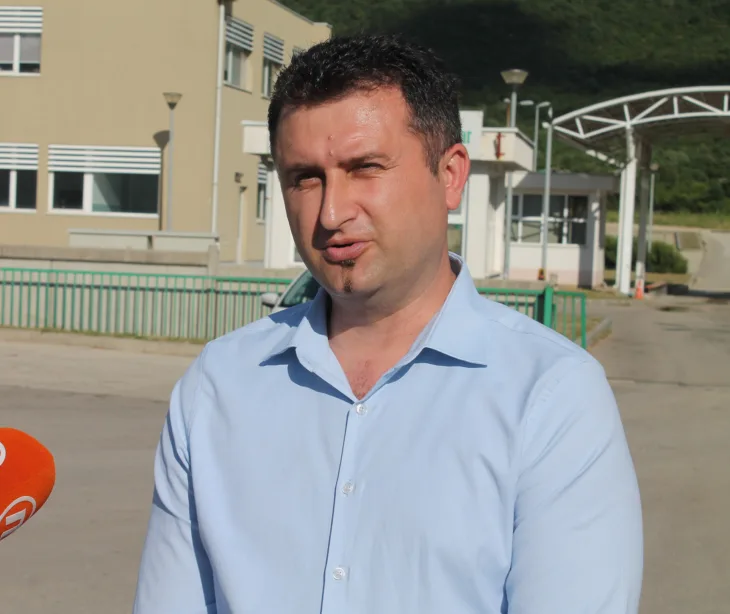 Omer hujdur