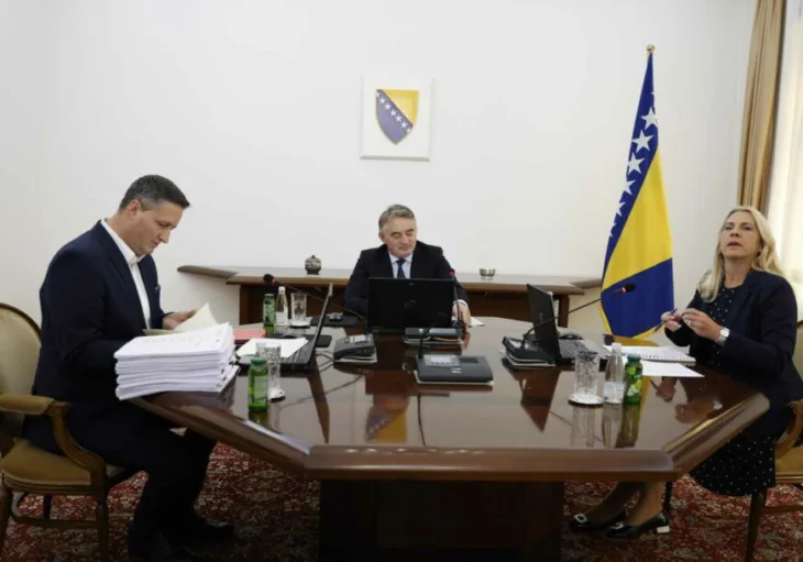 Predsjednistvo bih komsic cvijanovic becirovic 872x610
