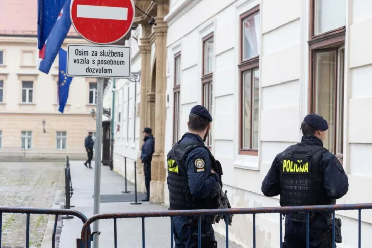 Policija Zagreb Banski dvori