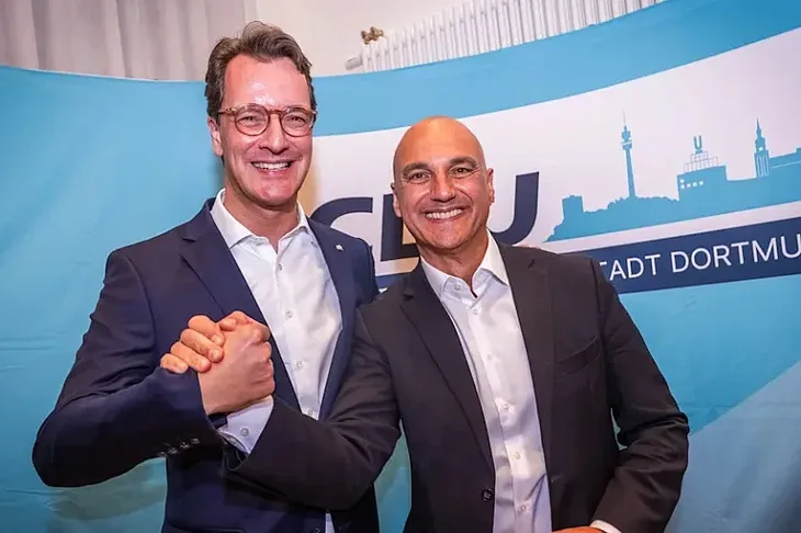 Alexander Kalouti desno odnio pobjedu u Dortmundu