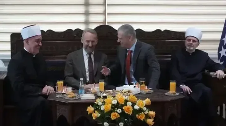 Brojni gosti na tradicionalnom bajramskom cestitanju aavaz