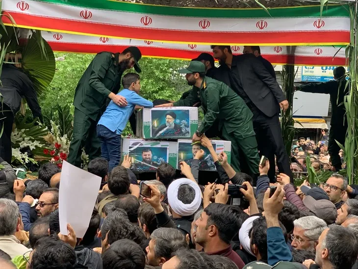 Ebrahi Raisi Dzenaza aa