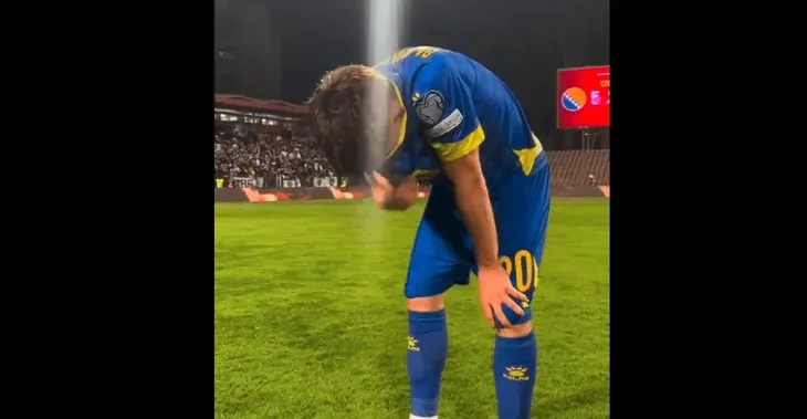 Esmir Bajraktarevic bf7b9c2b21