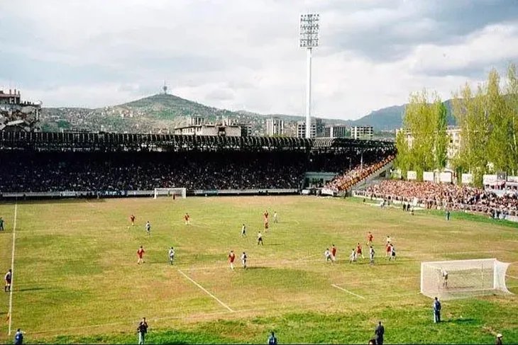 FK Sarajevo sarajevski derbi FK Zeljeznicar  prvi sarajevski derbi nakon agresije