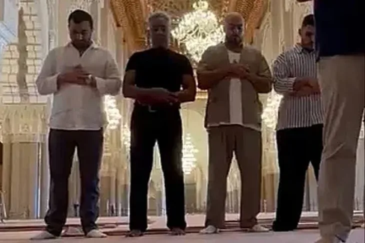 Giancarlo Esposito presao na islam