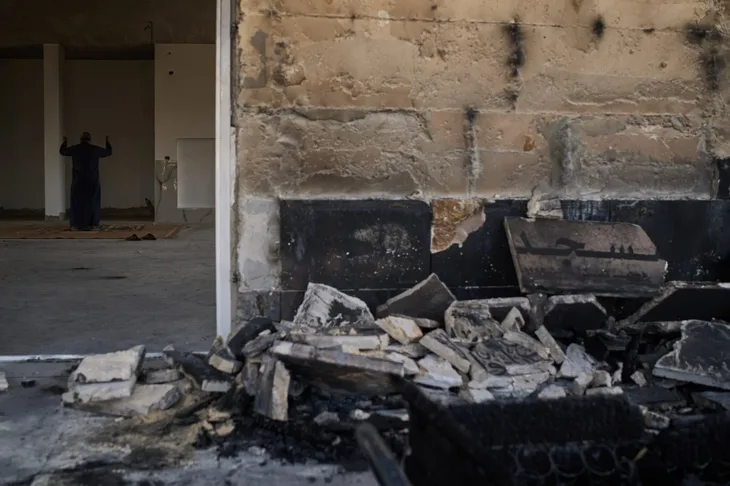 Zapadna obala gaza dzamija/ Ap