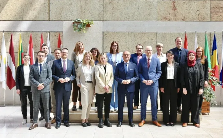 Soreca sa evropskom delegacijom