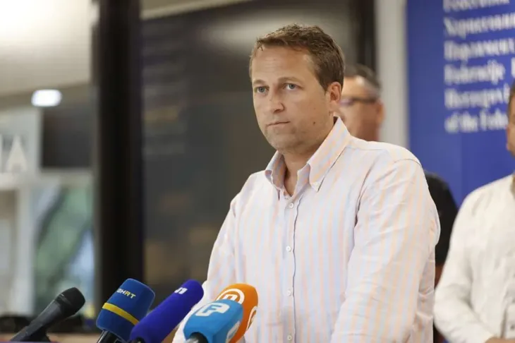 adnan efendić