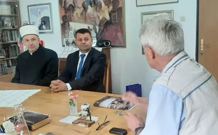 Hurtic, Grabus i župnik