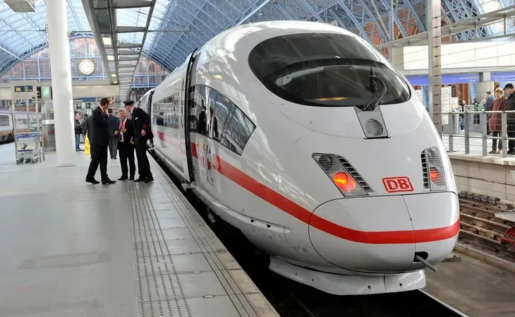 njemački voz ICE 90 Donauwalzer