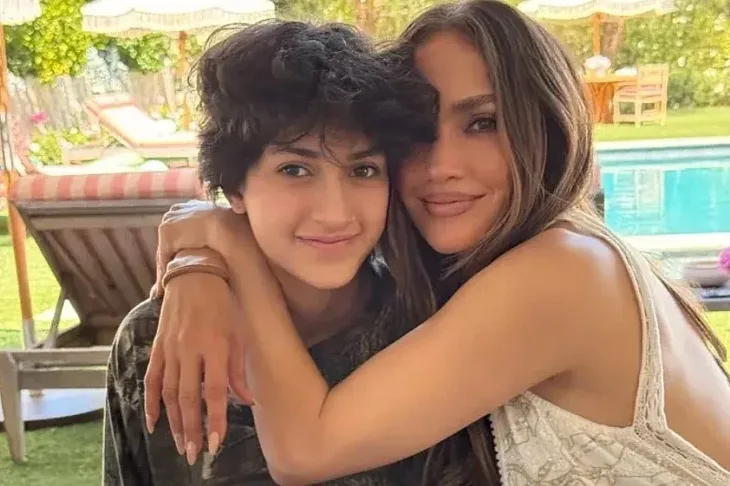 Jennifer Lopez kcerka Emme Maribel Muniz