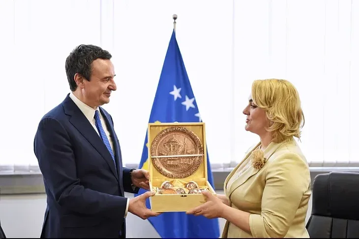 Kosovski premijer Albin Kurti i predsjednica Zajednice Albanaca u Bi H Elvira Dushi
